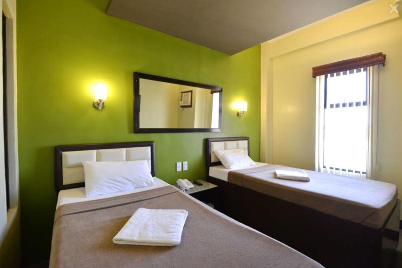 Express Inn Mactan Lapu-Lapu City Exterior foto
