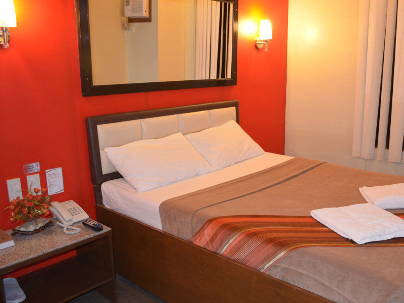 Express Inn Mactan Lapu-Lapu City Exterior foto