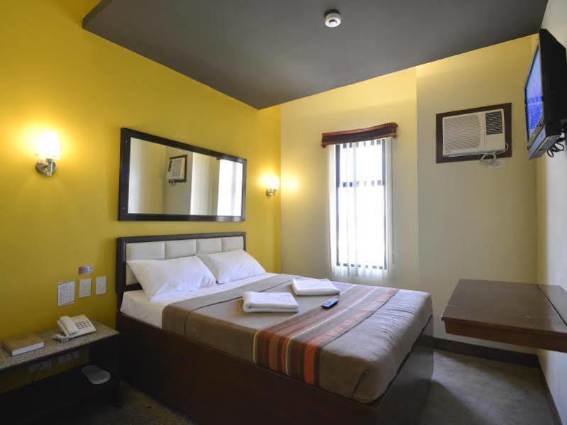 Express Inn Mactan Lapu-Lapu City Exterior foto